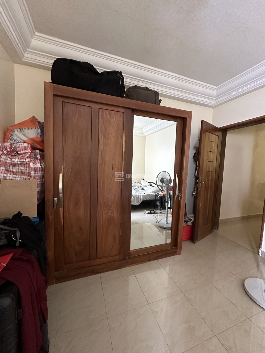 vente-armoire-en-bois-4-battants
