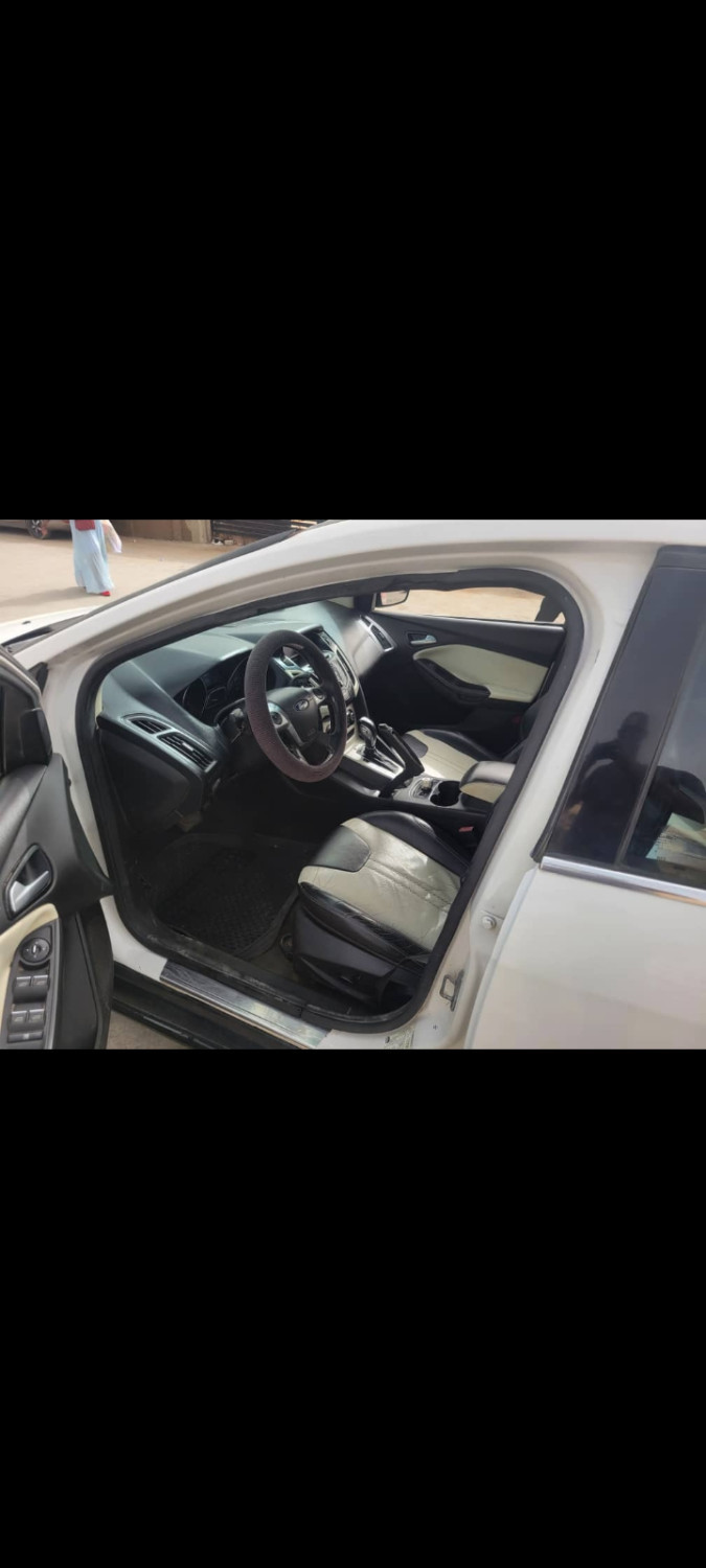 vehicule-en-vente-tres-bonne-etat-entretien-nickel-big-3