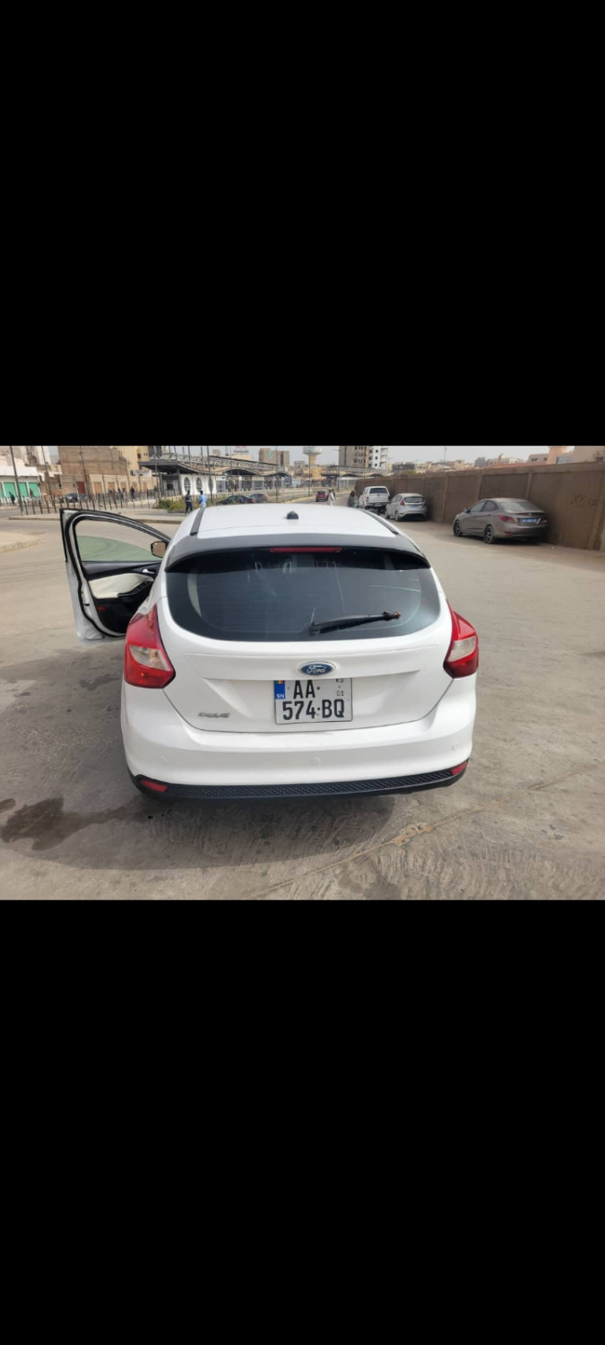 vehicule-en-vente-tres-bonne-etat-entretien-nickel-big-1