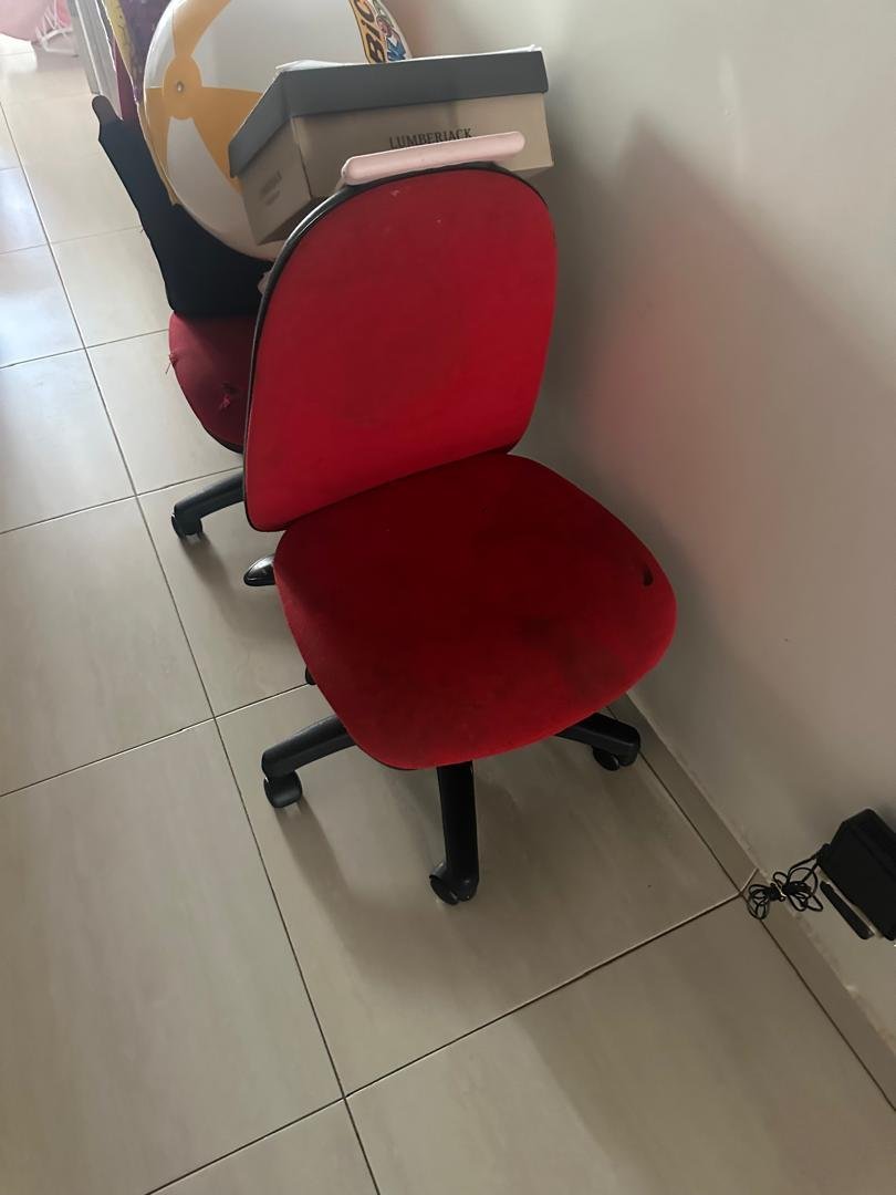 deux-bureau-avec-2-chaises-anciens-a-vendre-big-0